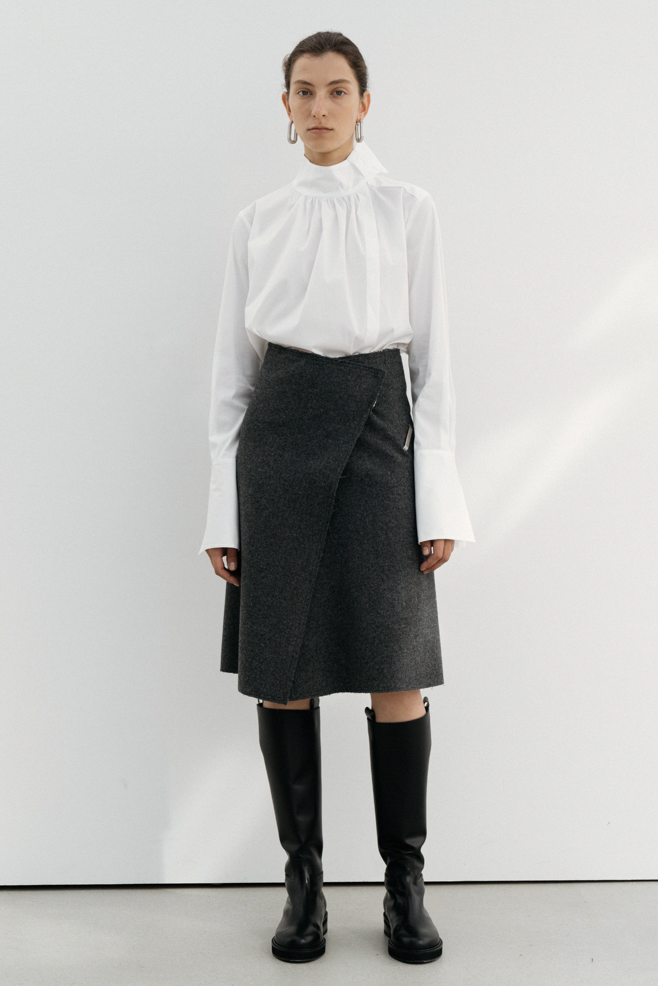 HIGH QUALITY LINE - Asymmetric Wrap Skirt