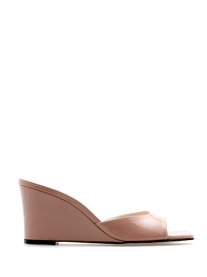 AMBER - NUDE PINK PATENT