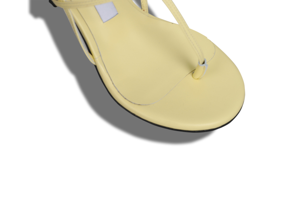 신발 옐로우 색상 이미지-S15L8